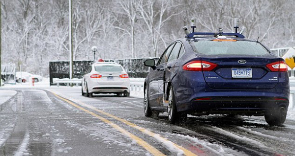 福特在大雪天成功完成無(wú)人駕駛汽車(chē)道路測(cè)試