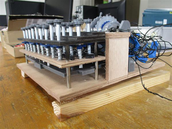 法國大學生運用3D打印技術(shù)制造Enigma Machine