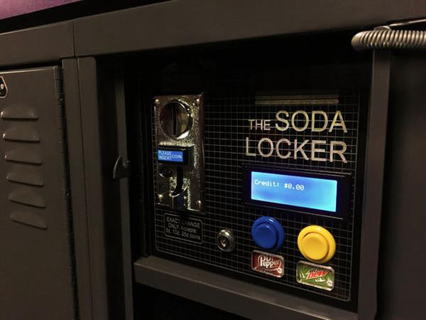 17歲美國創(chuàng)客3D打印自動售貨機(jī)Soda Locker，可放入學(xué)校儲物柜