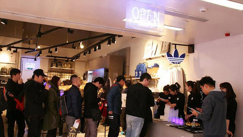 創(chuàng)想三維CR-2020 3D打印機助陣阿迪達(dá)斯新品發(fā)布會