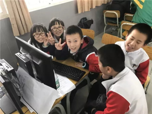 “發(fā)現(xiàn)杯”中國(guó)青少年編程挑戰(zhàn)活動(dòng)廣州賽區(qū)，近500名編程小達(dá)人競(jìng)技
