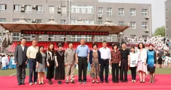當(dāng)好幫手精準(zhǔn)服務(wù)，童程童美助力學(xué)?？萍蓟顒?dòng)