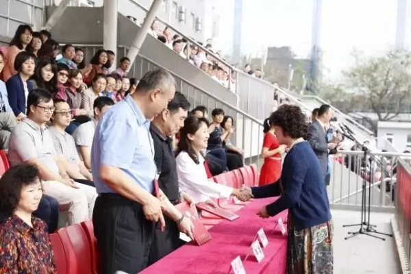 當(dāng)好幫手精準(zhǔn)服務(wù)，童程童美助力學(xué)校科技活動(dòng)