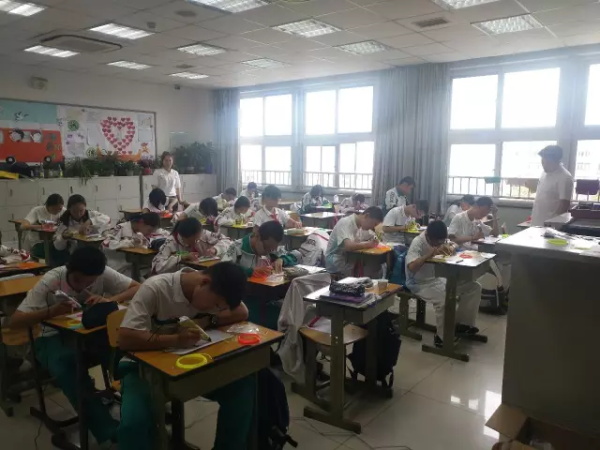 當(dāng)好幫手精準(zhǔn)服務(wù)，童程童美助力學(xué)?？萍蓟顒?dòng)