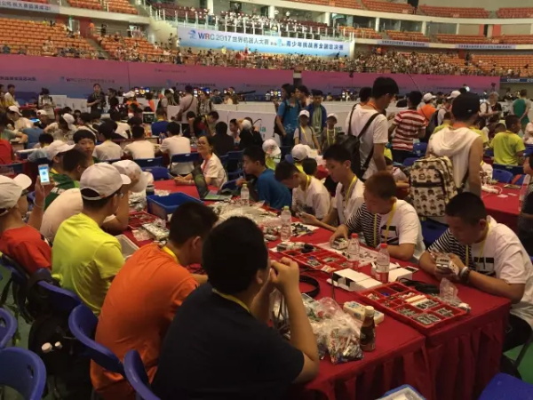WRO | 精英選手 征戰(zhàn)全國(guó)舞臺(tái)！2017世界青少年機(jī)器人大賽火熱開(kāi)賽