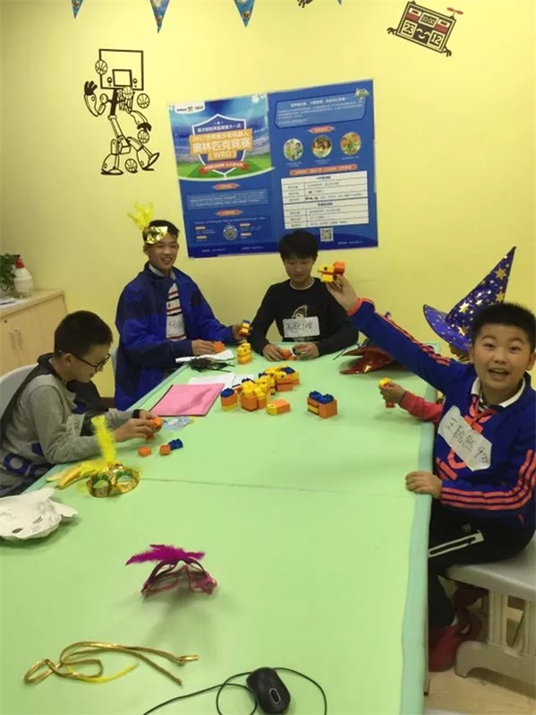 萬圣狂歡，百鬼夜行！這群“搗蛋鬼”們在童程童美各地校區(qū)玩的很happy！