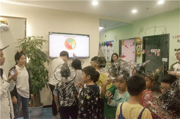 萬圣狂歡，百鬼夜行！這群“搗蛋鬼”們在童程童美各地校區(qū)玩的很happy！