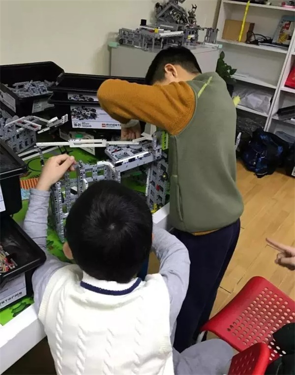 達內(nèi)童程童美202018年FLL工程挑戰(zhàn)賽集訓火熱進行中！
