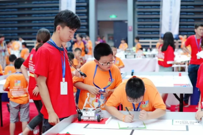 【W(wǎng)RO達內賽】全國機器人小達人齊聚清華，規(guī)模創(chuàng)童程童美歷史之最！