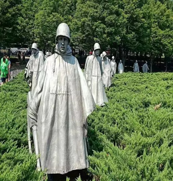 世界做課堂，旅途見成長——研學(xué)營金牌領(lǐng)隊(duì)董娜老師帶隊(duì)分享