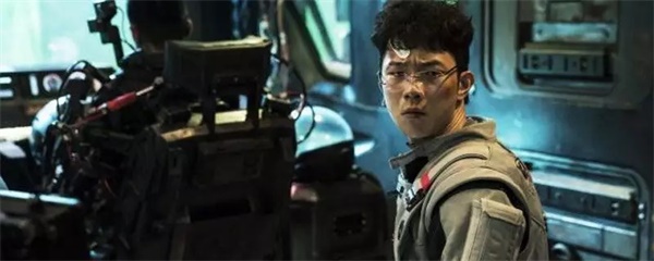 票房破40億的《流浪地球》，隱藏著重大的教育意義！