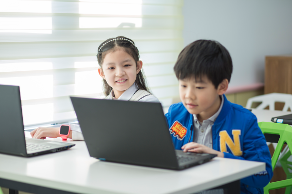 人工智能時(shí)代，兒童學(xué)編程怎么樣，少兒編程值得學(xué)習(xí)嗎？