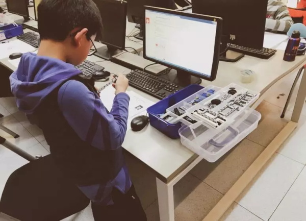 機器人教育怎么樣，孩子學(xué)了會有哪些變化？