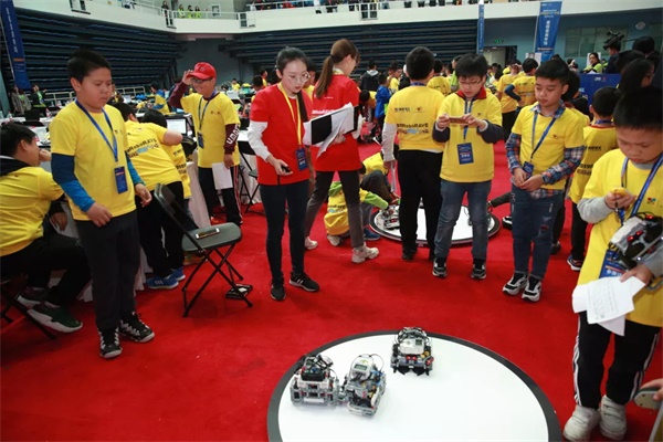 2019 RoboRAVE國(guó)際教育機(jī)器人大會(huì)亞洲分會(huì)童程童美專場(chǎng)圓滿收官