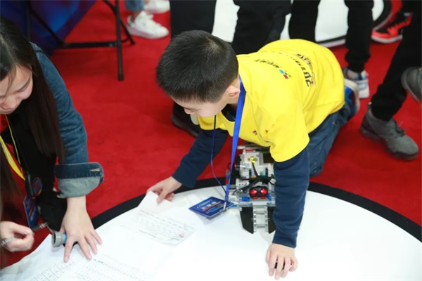 2019 RoboRAVE國(guó)際教育機(jī)器人大會(huì)亞洲分會(huì)童程童美專場(chǎng)圓滿收官