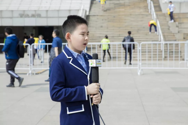 童程童美首位央視小記者，CCTV出鏡啦！