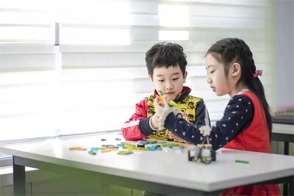 暑假怎么安排？Cool Kids都報(bào)名了公益編程課！ 