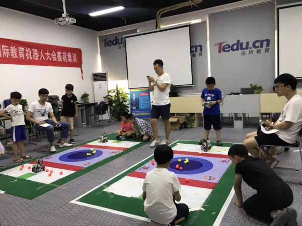 走向勝利，202顆明日之星云集童程童美RoboRAVE國(guó)際大賽暑期特訓(xùn)營(yíng)！