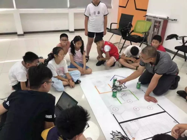 超燃！勇奪三冠，為國(guó)爭(zhēng)光，童程童美問(wèn)鼎2019RoboRAVE世界總決賽！
