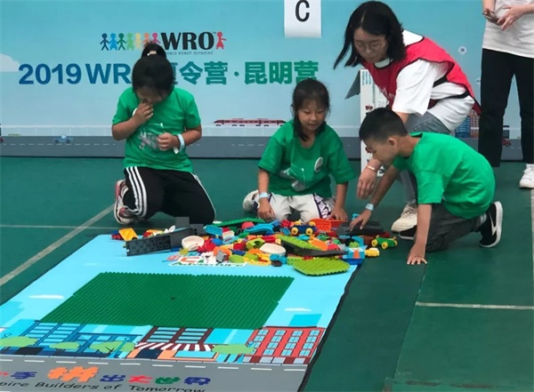 2019WRO昆明營(yíng)：千余選手同臺(tái)競(jìng)技，童程童美150多位學(xué)員榮獲大獎(jiǎng)！ 