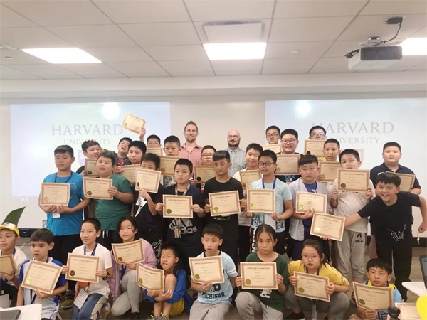走出國門，擁抱未來！童程童美2020年寒假國際高端編程研學(xué)營報名開啟！