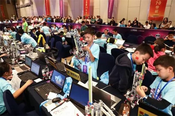 童程童美學(xué)員再登CCTV，變身央視小記者直擊2019Botball世界機(jī)器人大會·中國分會現(xiàn)場 